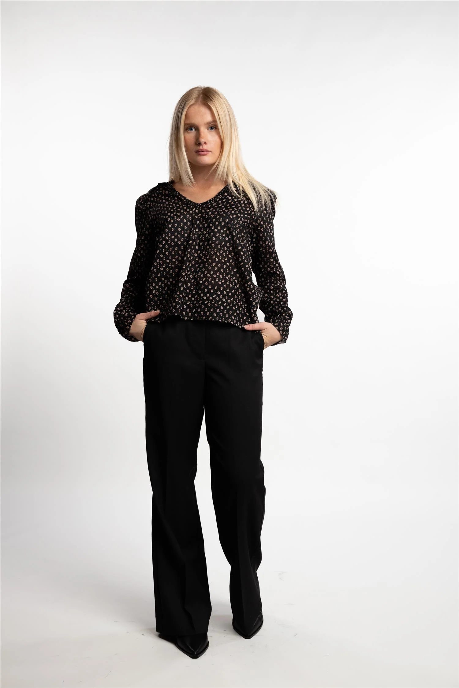 Dune Blouse- Taupe Flower Print - Image 5